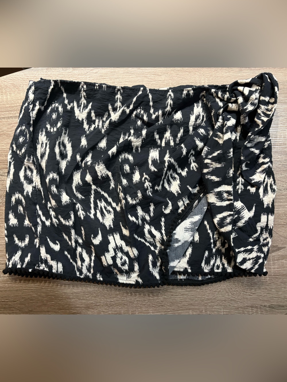 Zara Black and Cream Abstract Print Wrap Skirt